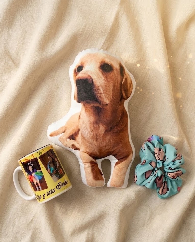 Pack Regalo Personalizado: Taza + Cojín + Cole — Hecho a Mano AURI